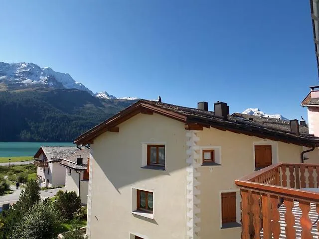 Apartment Pizzet A6 Silvaplana