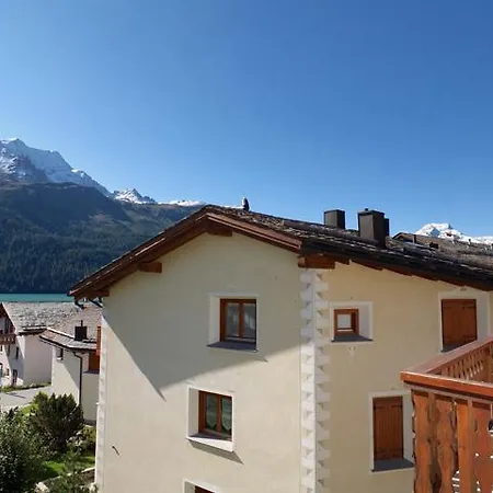 Lägenhet Pizzet A6 Silvaplana