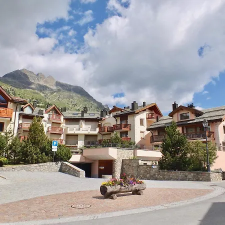 Lägenhet Pizzet A6 Silvaplana